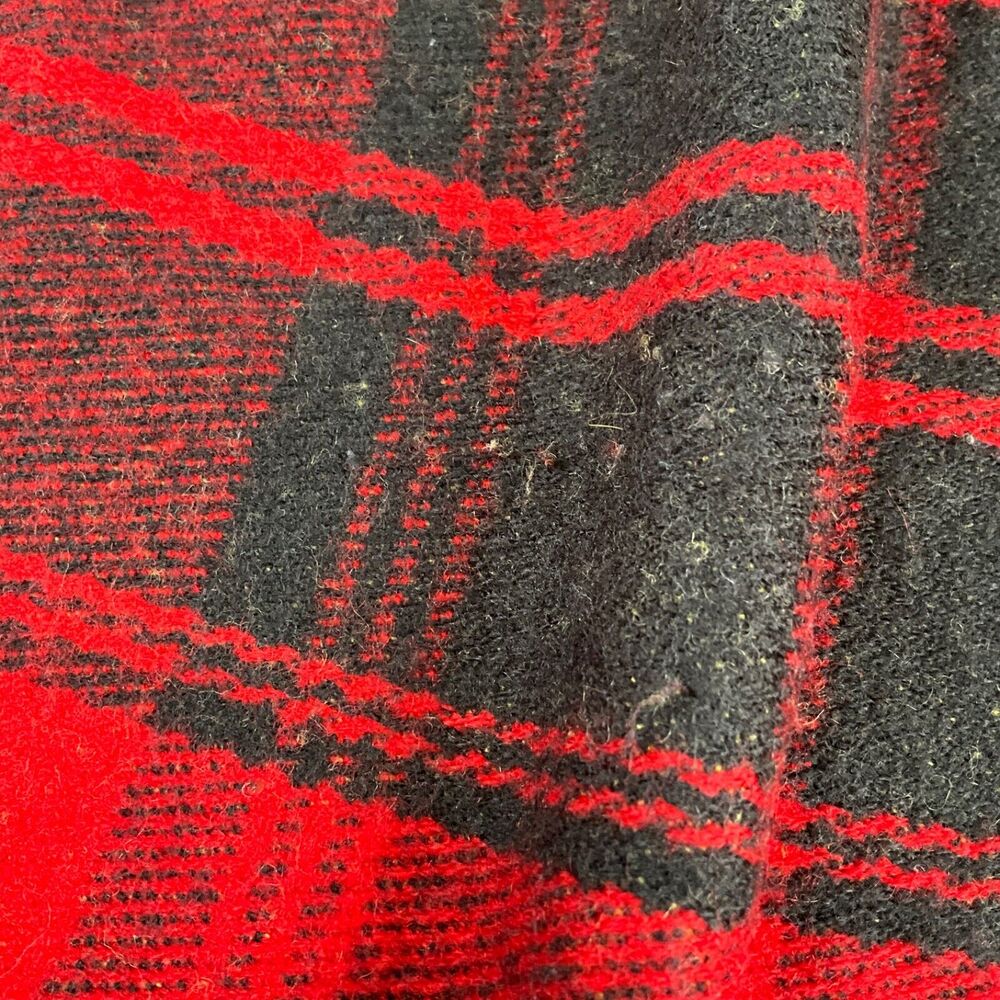 Pottery Barn 50 in x 50 in Red Black Tartan Plaid Fringe Throw Blanket - Picture 11 of 11